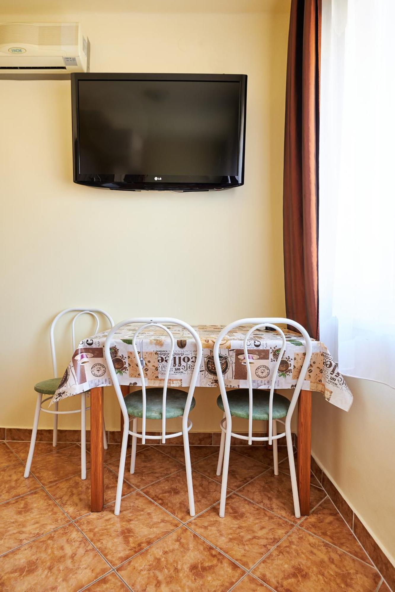 ADA 2 Apartmanház Hajduszoboszlo Exterior foto