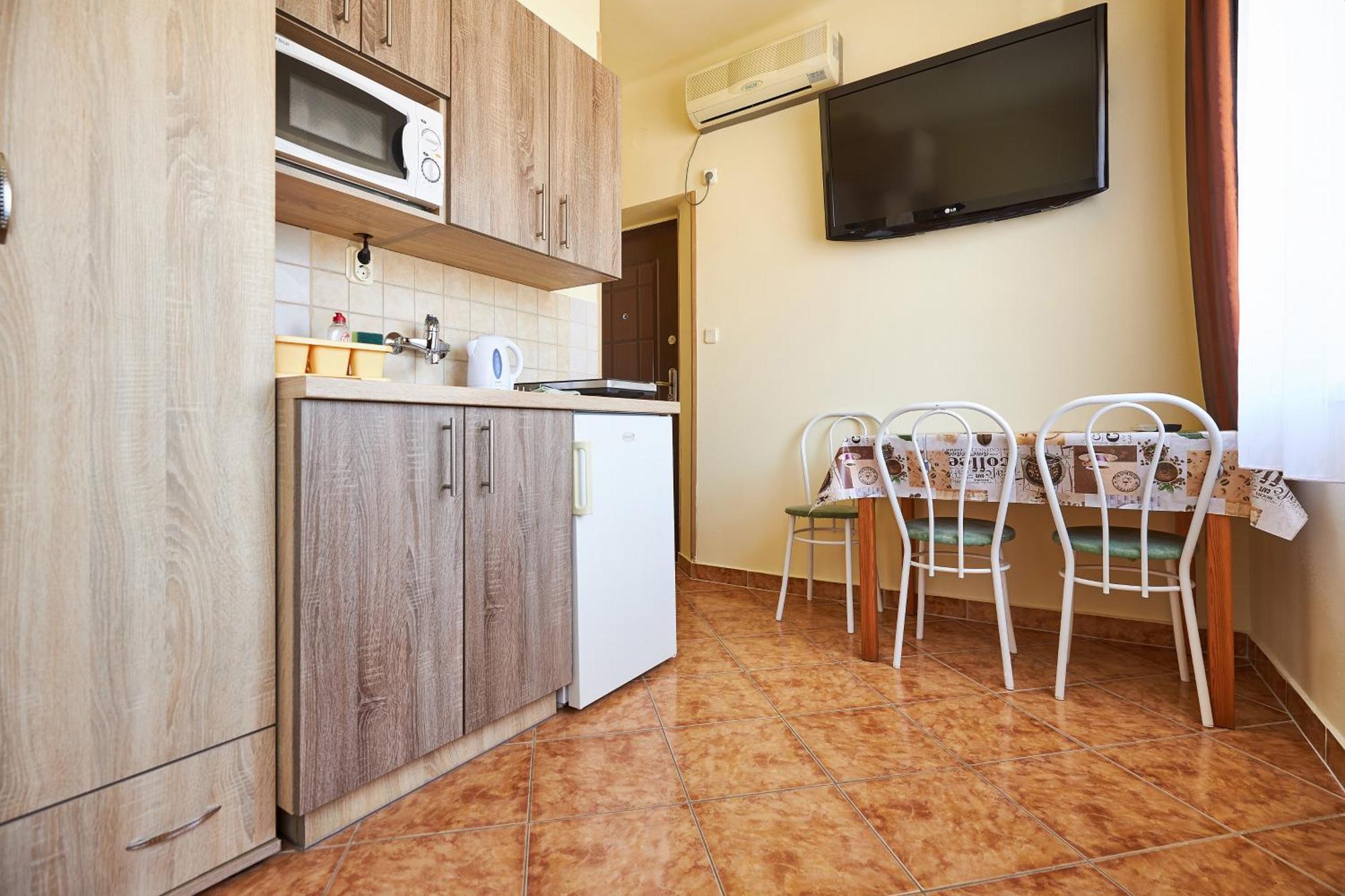 ADA 2 Apartmanház Hajduszoboszlo Exterior foto
