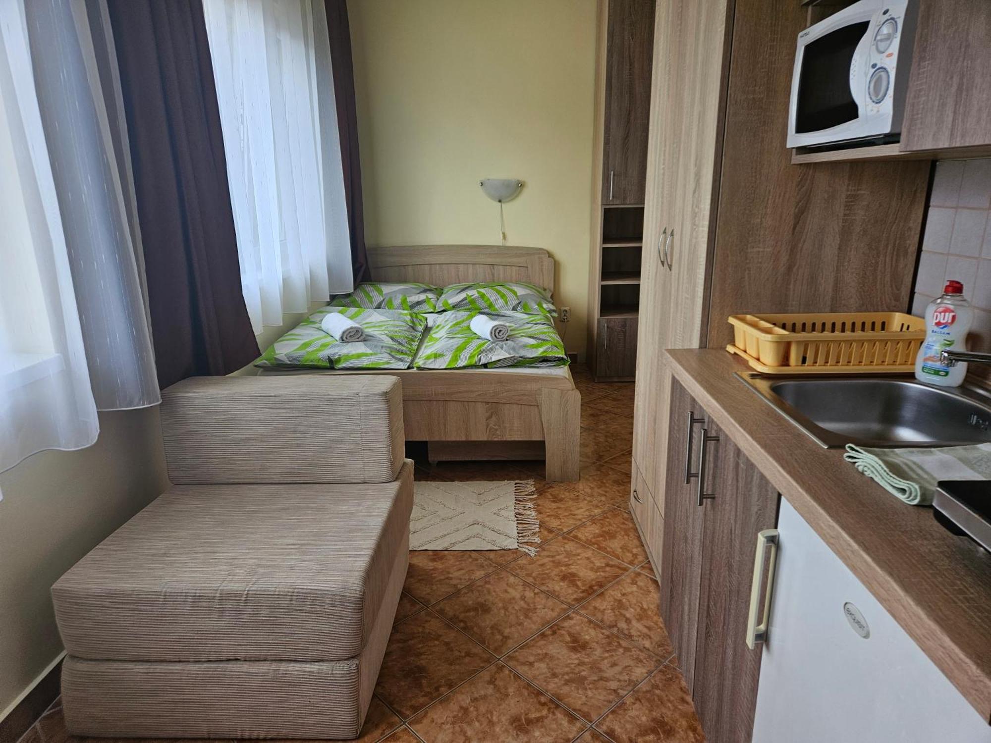 ADA 2 Apartmanház Hajduszoboszlo Exterior foto